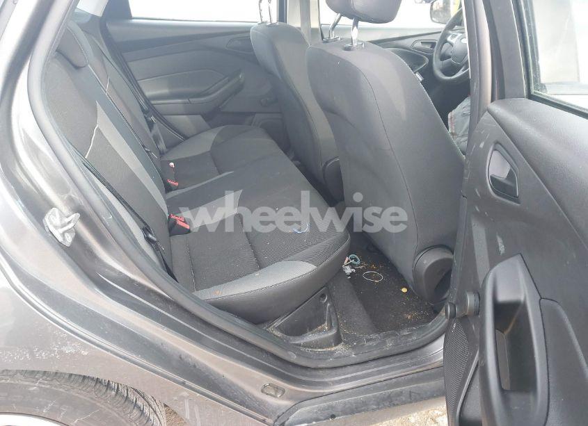 Photo 8 of 2014 Ford Focus S (VIN 1FADP3E25EL346436)