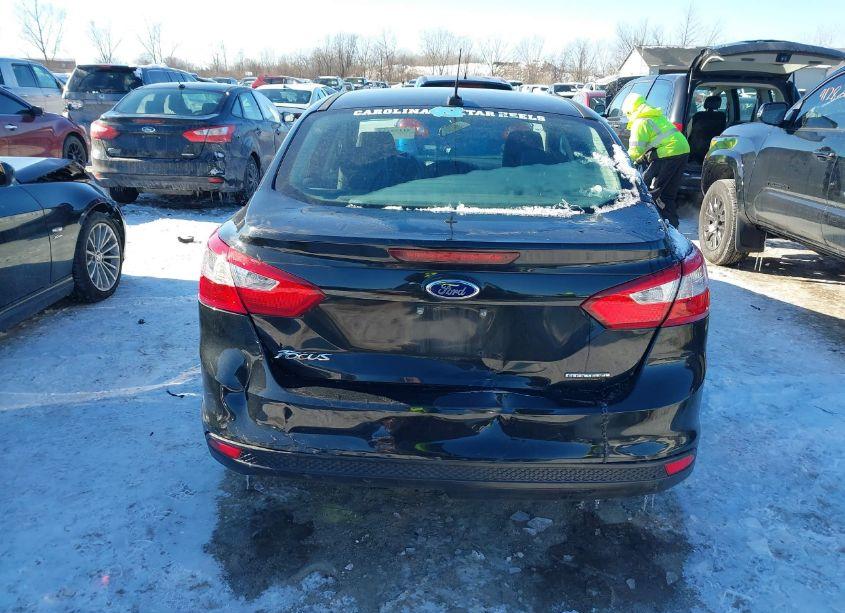 Photo 17 of 2014 Ford Focus S (VIN 1FADP3E25EL389268)