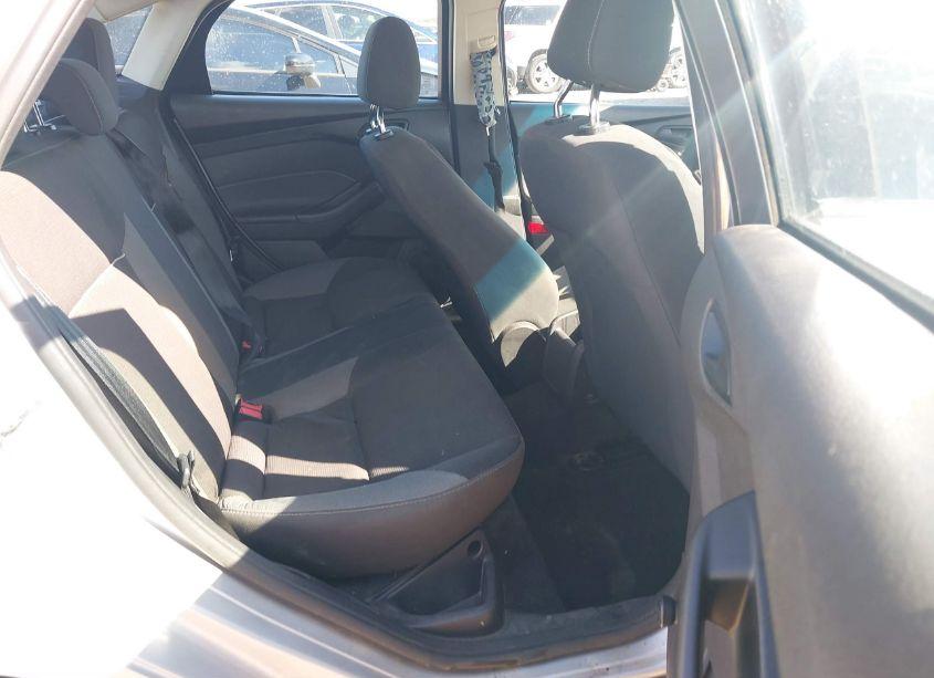 Photo 8 of 2014 Ford Focus S (VIN 1FADP3E25EL413004)