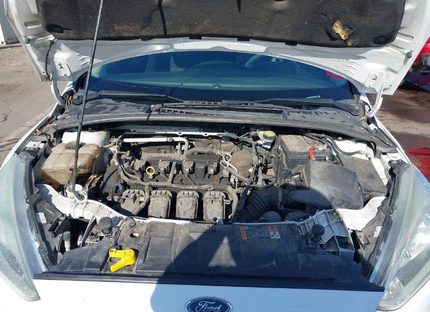 Photo 10 of 2015 Ford Focus S (VIN 1FADP3E25FL294436)