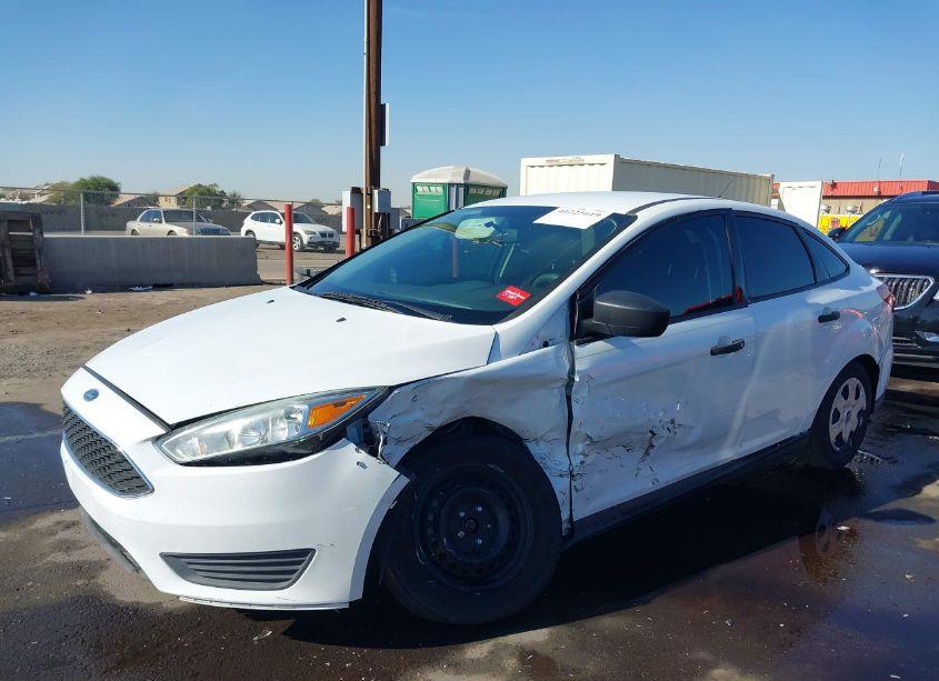 Photo 6 of 2015 Ford Focus S (VIN 1FADP3E25FL294436)