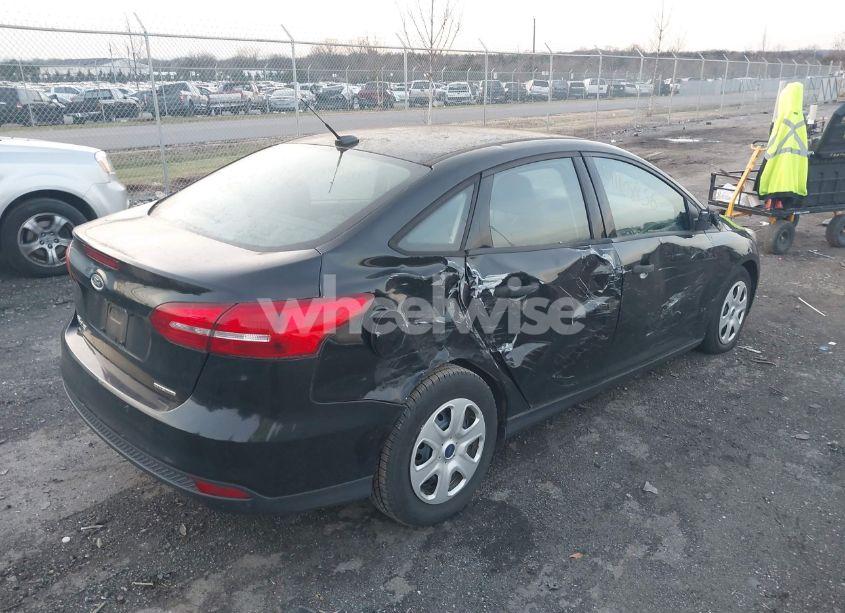 Photo 4 of 2016 Ford Focus S (VIN 1FADP3E25GL250454)