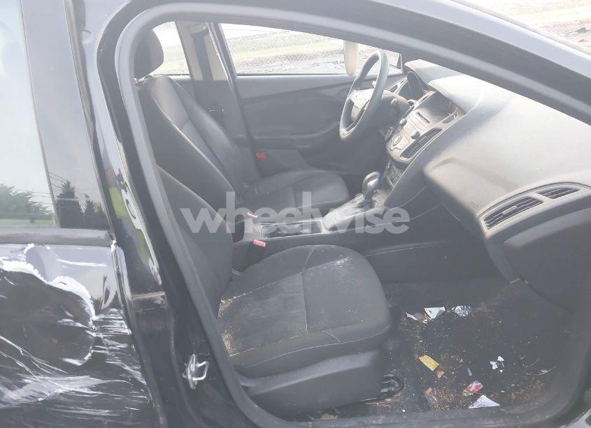 Photo 5 of 2016 Ford Focus S (VIN 1FADP3E25GL250454)