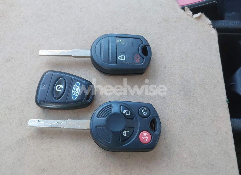 Photo 11 of 2016 Ford Focus S (VIN 1FADP3E25GL274575)