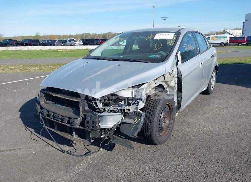 Photo 2 of 2016 Ford Focus S (VIN 1FADP3E25GL349047)