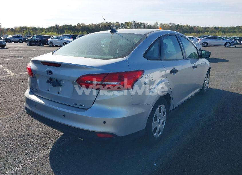 Photo 4 of 2016 Ford Focus S (VIN 1FADP3E25GL349047)