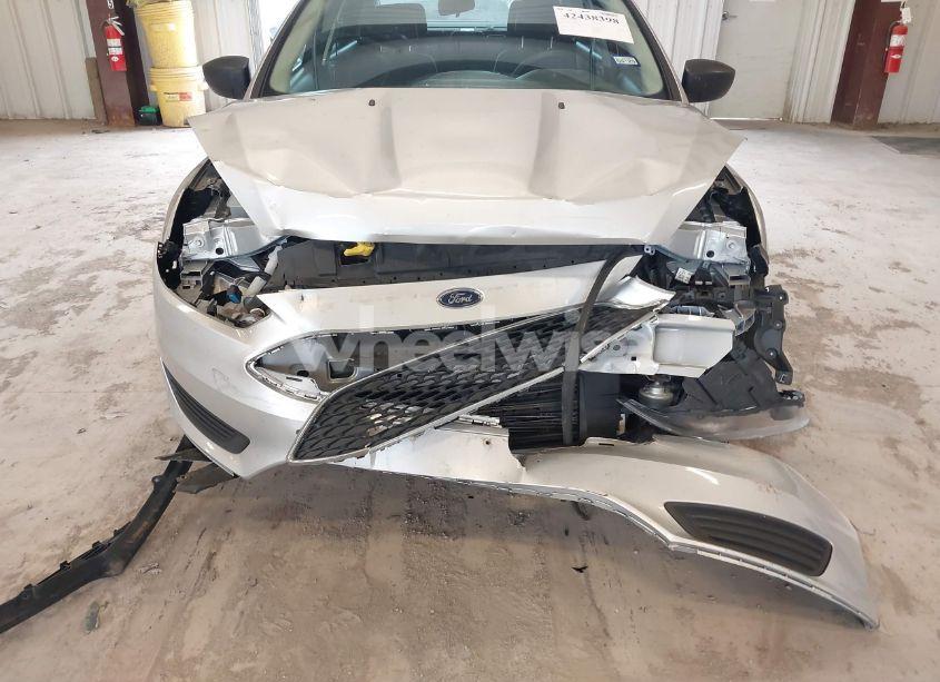 Photo 6 of 2017 Ford Focus S (VIN 1FADP3E25HL222428)