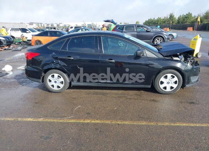 Photo 14 of 2017 Ford Focus S (VIN 1FADP3E25HL230478)