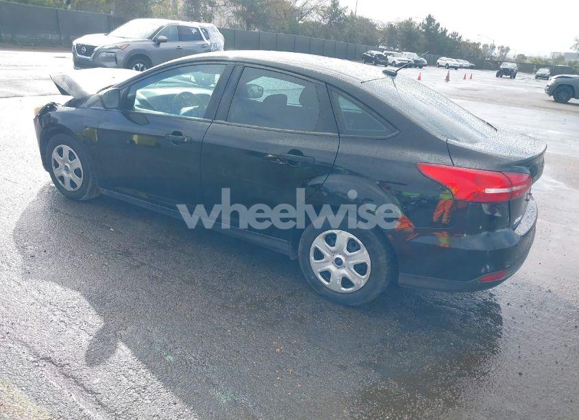 Photo 3 of 2017 Ford Focus S (VIN 1FADP3E25HL230478)