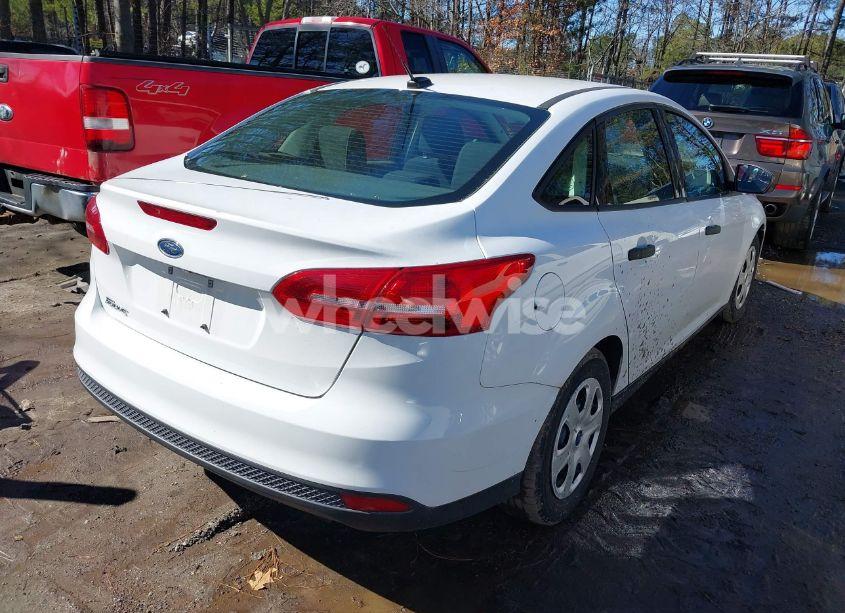 Photo 4 of 2017 Ford Focus S (VIN 1FADP3E25HL321721)