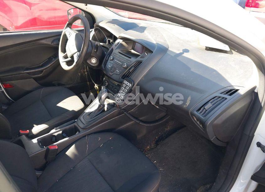 Photo 5 of 2017 Ford Focus S (VIN 1FADP3E25HL321721)