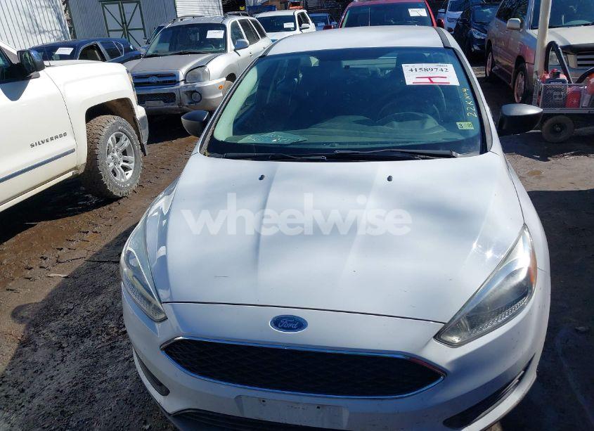 Photo 6 of 2017 Ford Focus S (VIN 1FADP3E25HL321721)