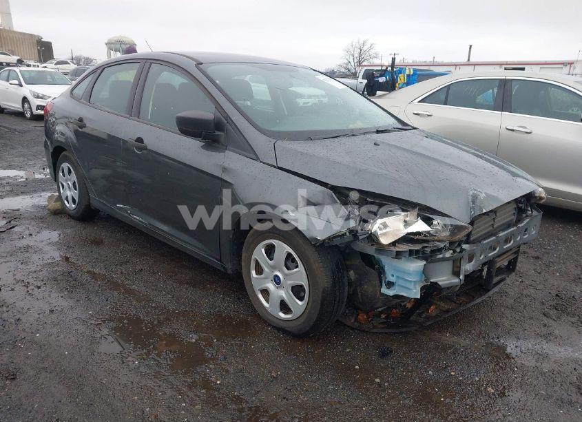 2017 Ford Focus S (VIN 1FADP3E25HL345209) main photo