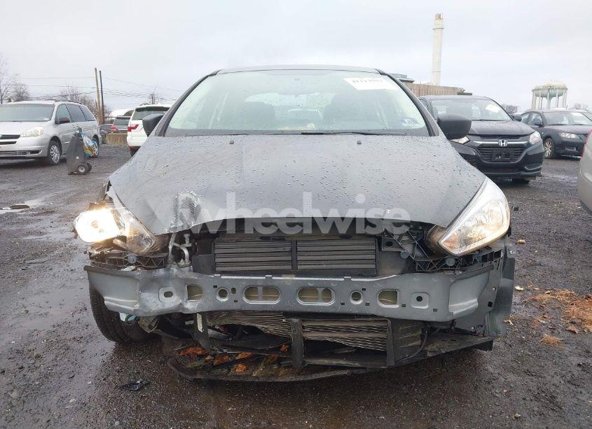 Photo 12 of 2017 Ford Focus S (VIN 1FADP3E25HL345209)