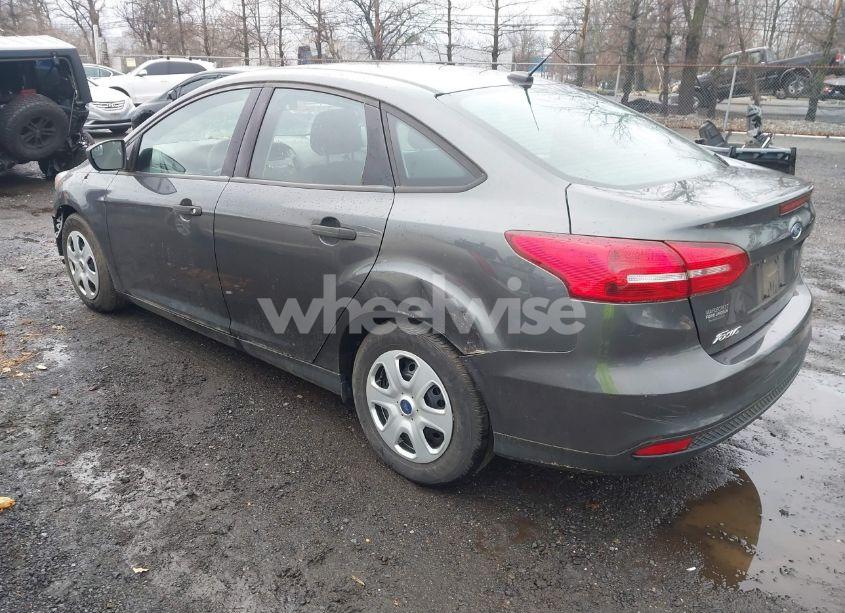 Photo 3 of 2017 Ford Focus S (VIN 1FADP3E25HL345209)