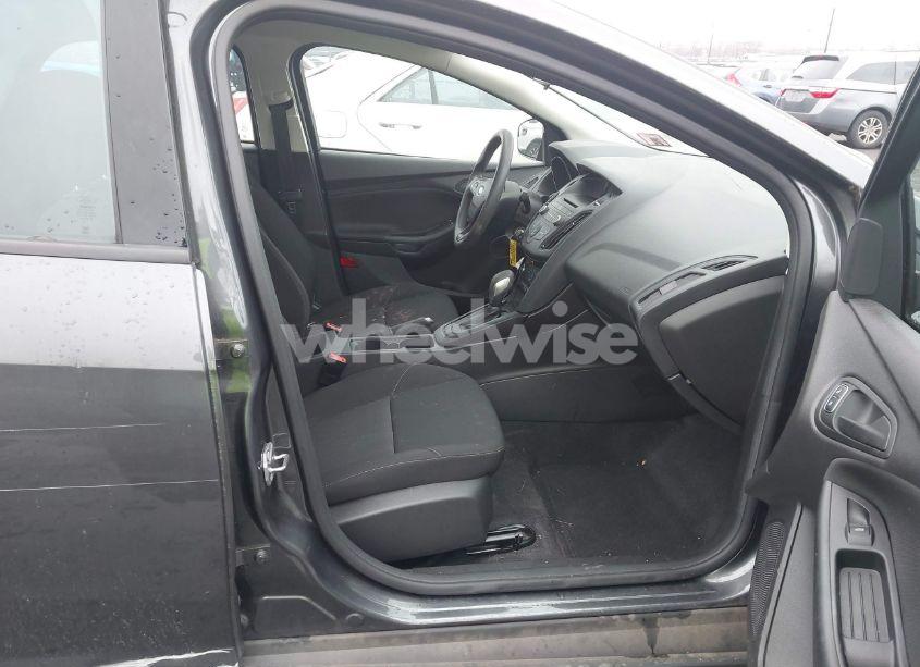 Photo 5 of 2017 Ford Focus S (VIN 1FADP3E25HL345209)