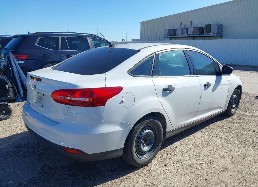 Photo 4 of 2018 Ford Focus S (VIN 1FADP3E25JL240224)