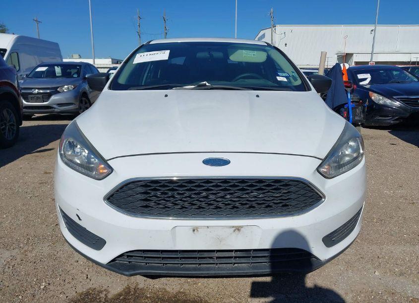 Photo 6 of 2018 Ford Focus S (VIN 1FADP3E25JL240224)