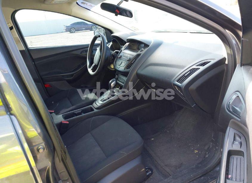 Photo 5 of 2018 Ford Focus S (VIN 1FADP3E25JL268976)