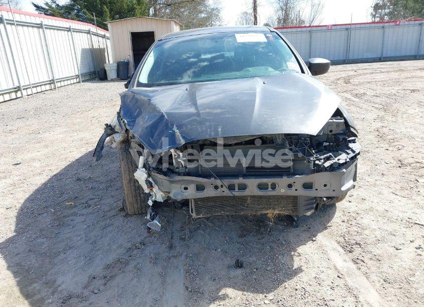 Photo 6 of 2018 Ford Focus S (VIN 1FADP3E25JL268976)