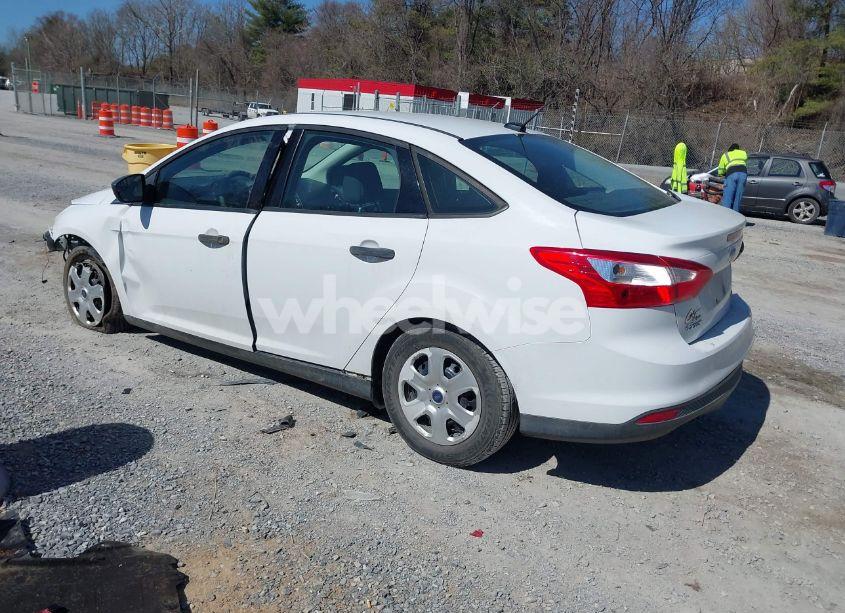 Photo 3 of 2013 Ford Focus S (VIN 1FADP3E26DL143666)