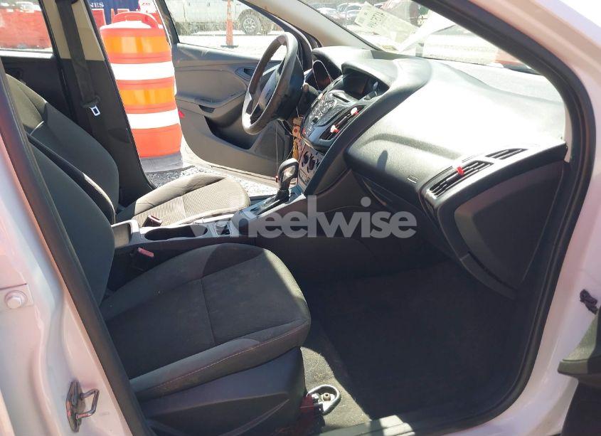 Photo 5 of 2013 Ford Focus S (VIN 1FADP3E26DL143666)