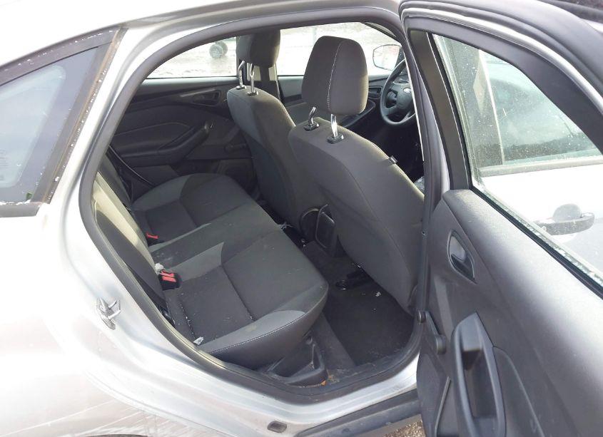 Photo 8 of 2013 Ford Focus S (VIN 1FADP3E26DL156854)