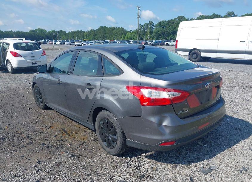 Photo 3 of 2013 Ford Focus S (VIN 1FADP3E26DL294233)