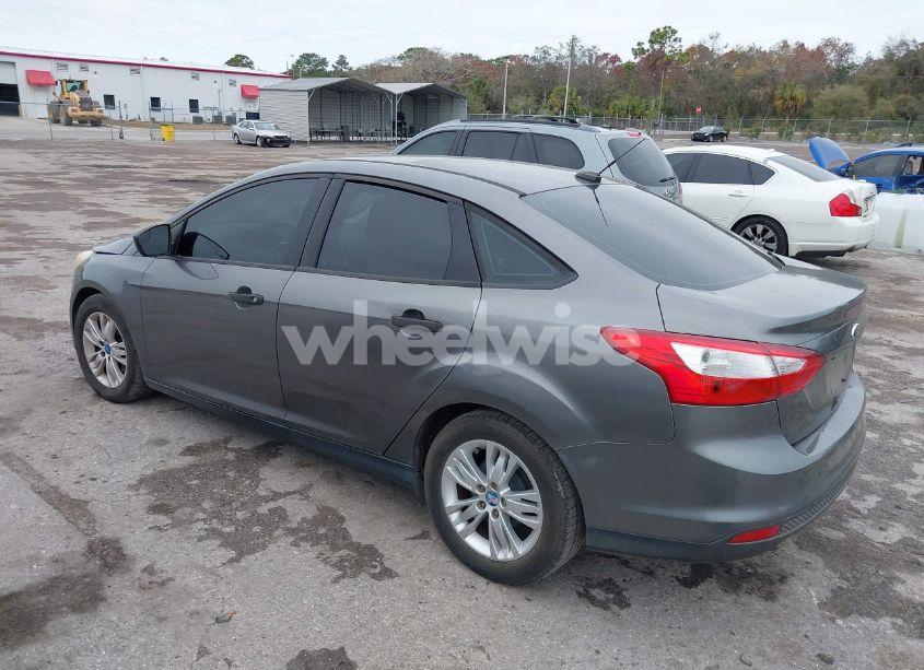 Photo 3 of 2013 Ford Focus S (VIN 1FADP3E26DL349327)