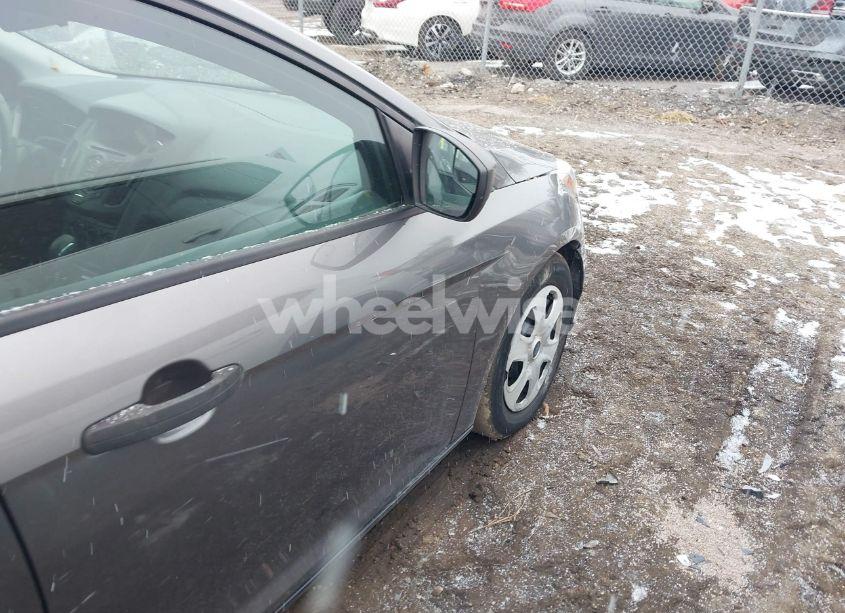 Photo 6 of 2014 Ford Focus S (VIN 1FADP3E26EL128019)