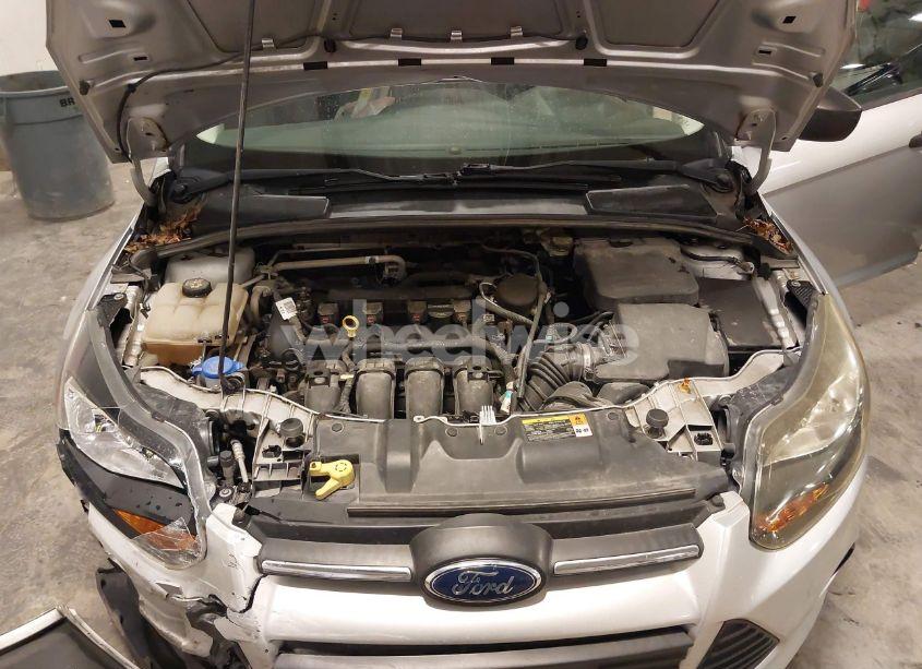 Photo 10 of 2014 Ford Focus S (VIN 1FADP3E26EL175163)