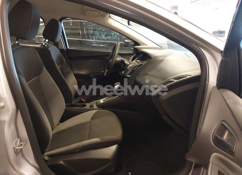 Photo 5 of 2014 Ford Focus S (VIN 1FADP3E26EL175163)