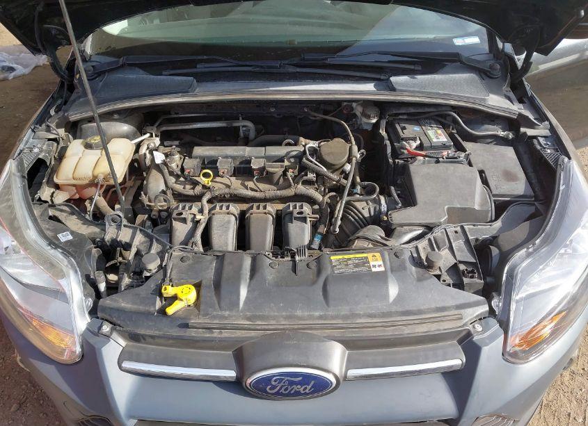 Photo 10 of 2014 Ford Focus S (VIN 1FADP3E26EL259516)