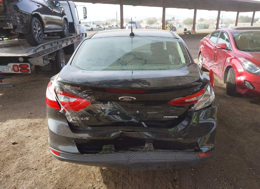Photo 16 of 2014 Ford Focus S (VIN 1FADP3E26EL259516)
