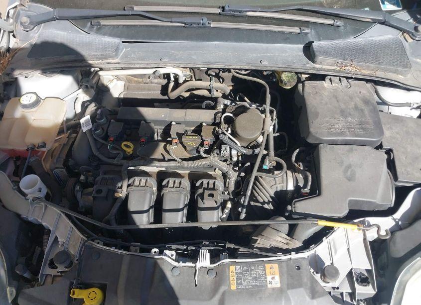 Photo 10 of 2014 Ford Focus S (VIN 1FADP3E26EL311906)