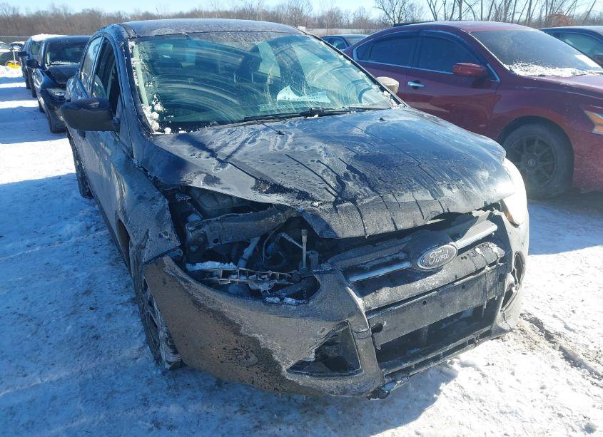 Photo 6 of 2014 Ford Focus S (VIN 1FADP3E26EL329855)