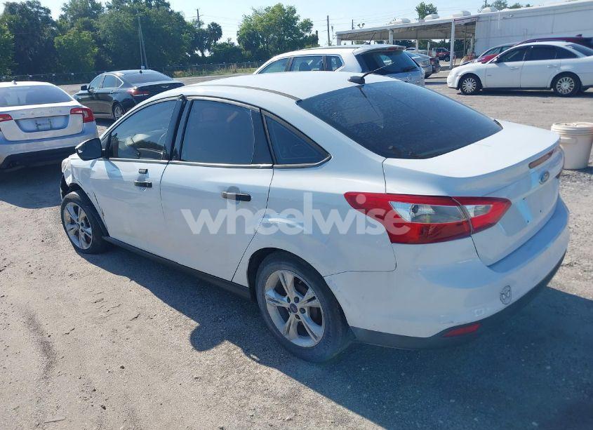 Photo 3 of 2014 Ford Focus S (VIN 1FADP3E26EL366050)