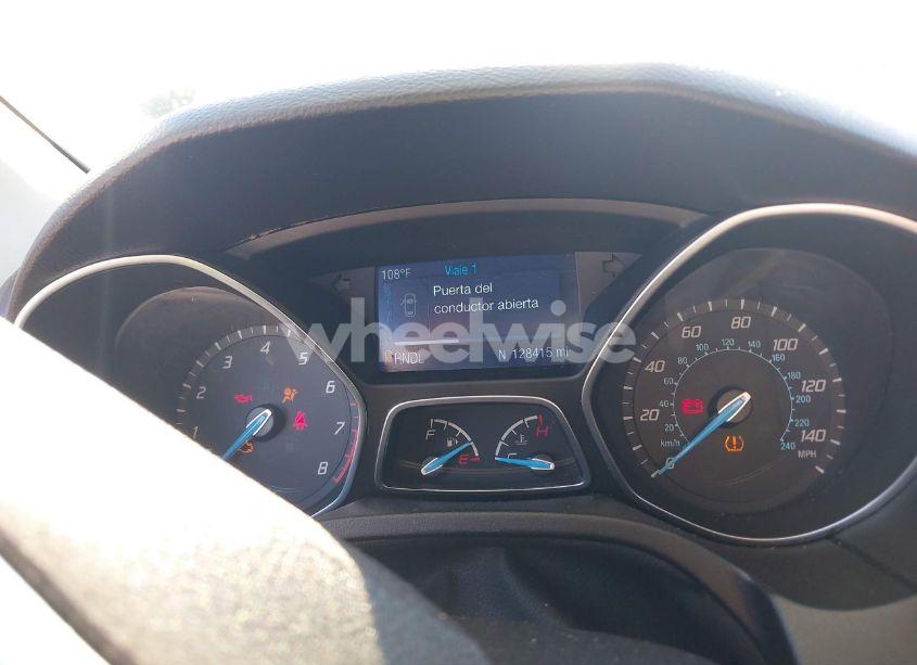 Photo 7 of 2014 Ford Focus S (VIN 1FADP3E26EL366050)