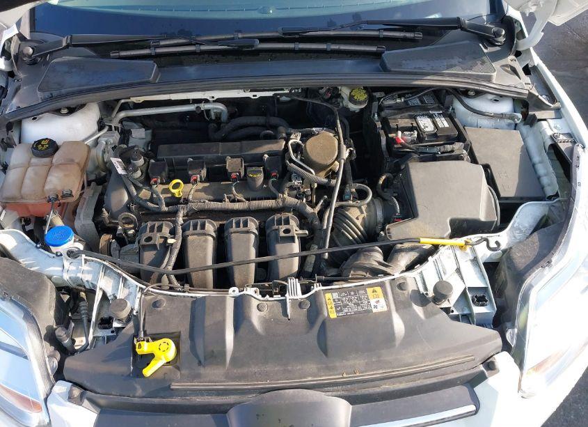 Photo 10 of 2014 Ford Focus S (VIN 1FADP3E26EL393541)