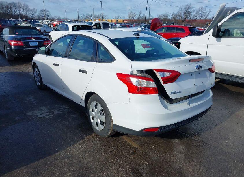 Photo 3 of 2014 Ford Focus S (VIN 1FADP3E26EL393541)