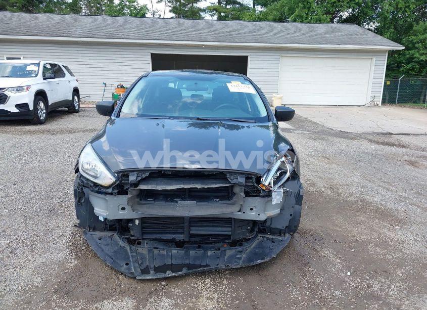 Photo 12 of 2016 Ford Focus S (VIN 1FADP3E26GL207998)
