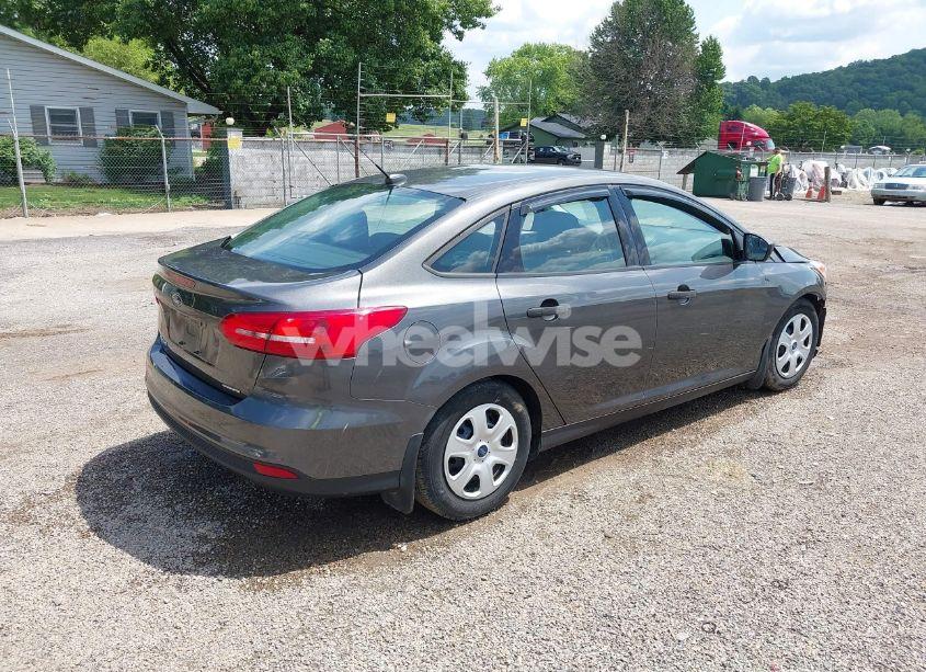 Photo 4 of 2016 Ford Focus S (VIN 1FADP3E26GL207998)