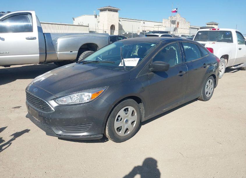 Photo 2 of 2016 Ford Focus S (VIN 1FADP3E26GL375866)