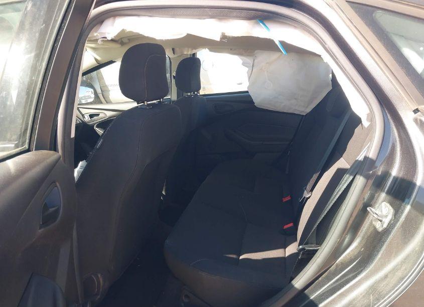 Photo 8 of 2016 Ford Focus S (VIN 1FADP3E26GL375866)