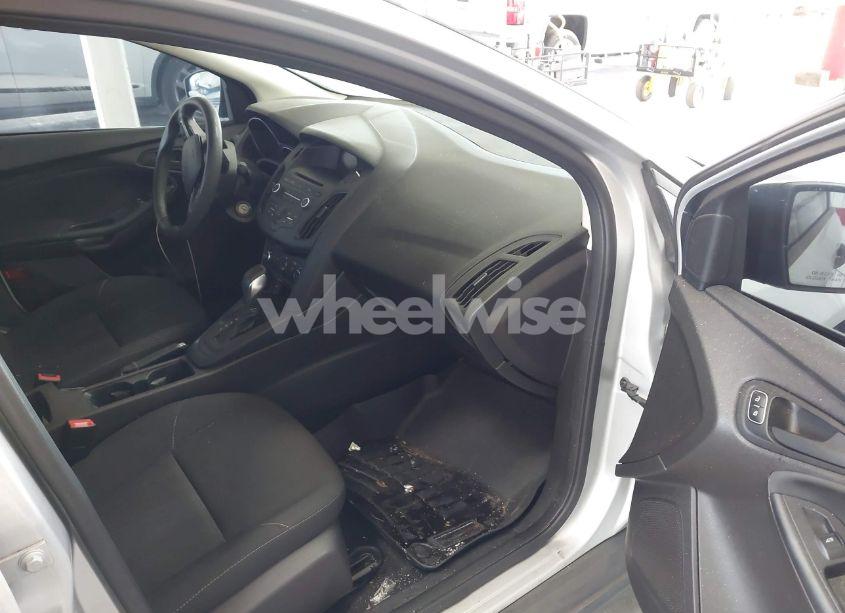 Photo 5 of 2016 Ford Focus S (VIN 1FADP3E26GL393705)