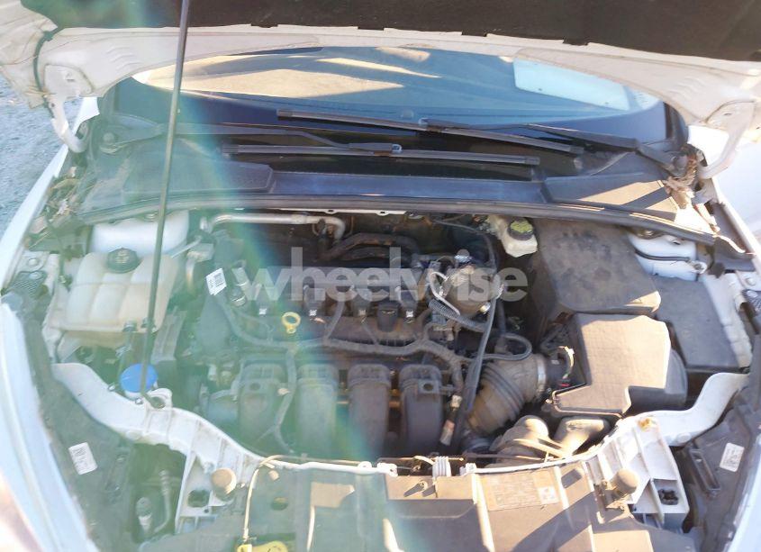 Photo 10 of 2017 Ford Focus S (VIN 1FADP3E26HL231915)