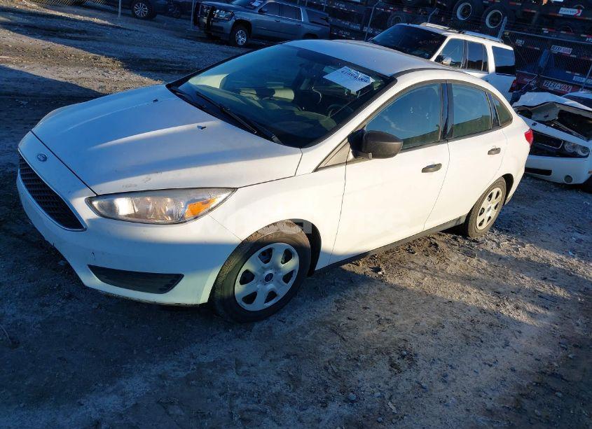 Photo 2 of 2017 Ford Focus S (VIN 1FADP3E26HL231915)