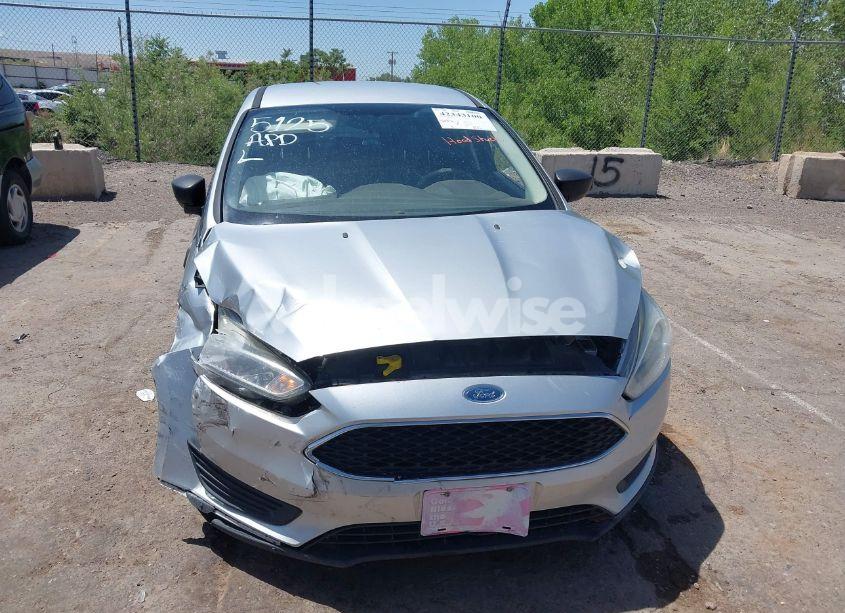 Photo 11 of 2017 Ford Focus S (VIN 1FADP3E26HL235737)