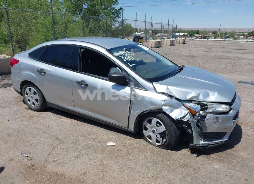 Photo 12 of 2017 Ford Focus S (VIN 1FADP3E26HL235737)