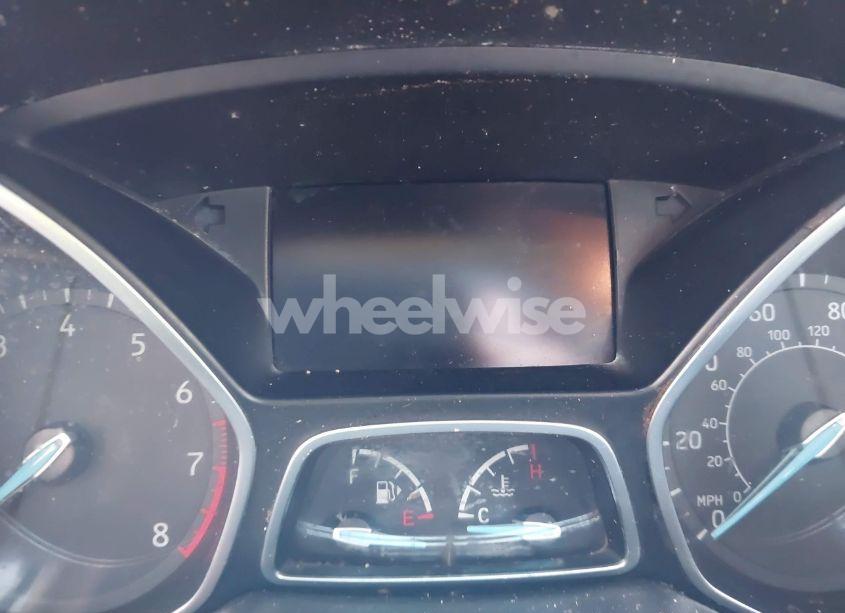 Photo 15 of 2017 Ford Focus S (VIN 1FADP3E26HL242610)